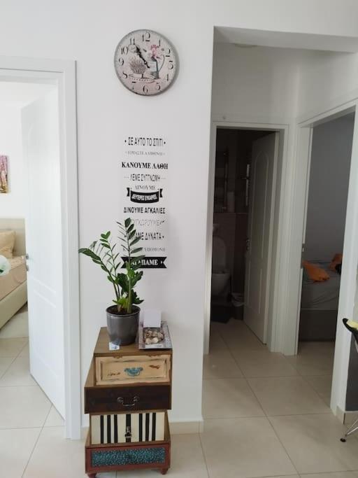 Renovated Apartment With Garden And Parking Space Peraia  Exterior photo